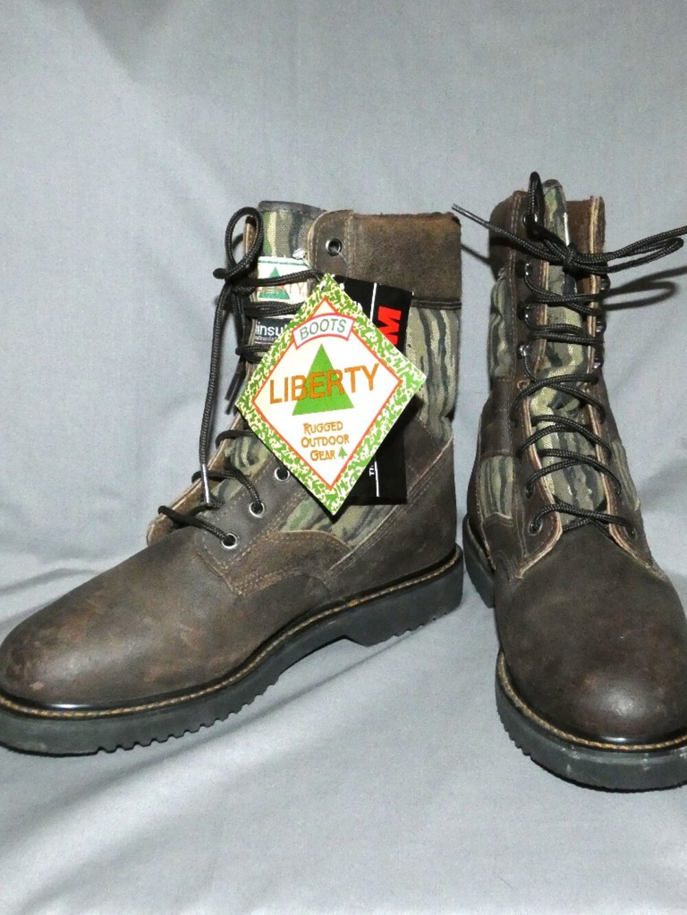 NEW Liberty Insulated Lace Up Realtree Camo Camouflage Boots Men's size 9.5 NWT